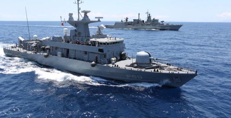 Δείτε το Πολεμικό Ναυτικό να κυριαρχεί στο Αιγαίο – Εντυπωσιακά πλάνα της «Καταιγίδας» (βίντεο)